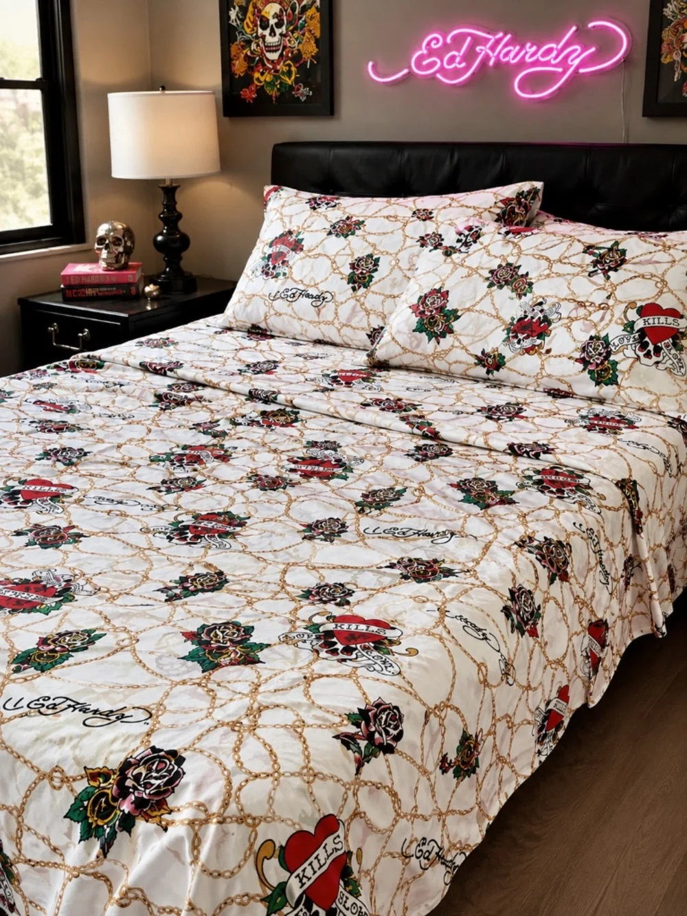 NWT Ed Hardy 6-Piece QUEEN Sheet Set Tattoo Skull Roses 4 Pillowcases